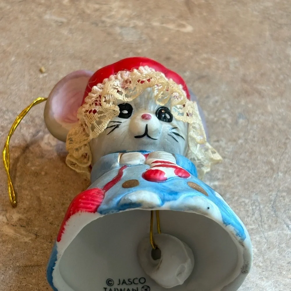 Vtg Jasco 1980's L’il Chimers Christmas Ornament Ceramic Mouse Bell